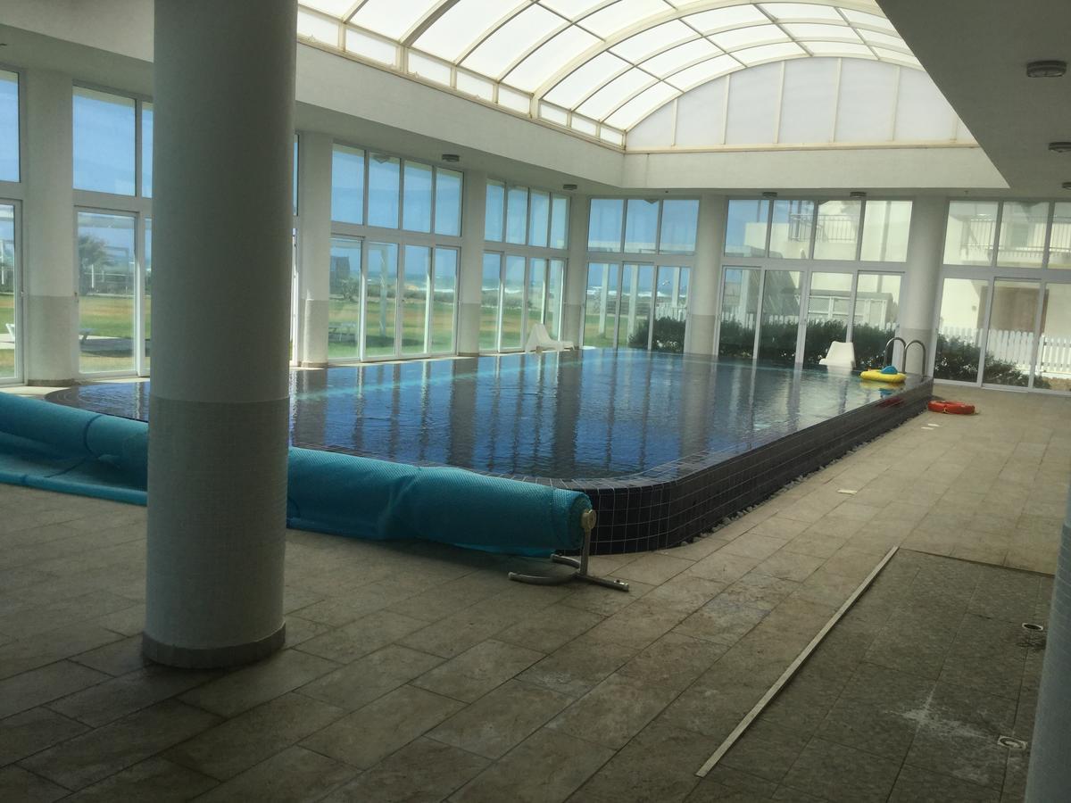 Aphrodite Beachfront Apartment Ghaziveran Esterno foto