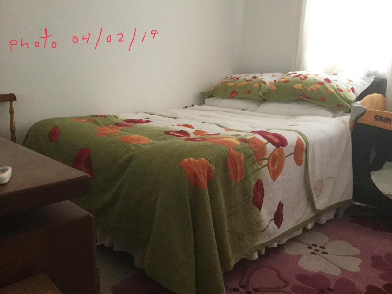 Aphrodite Beachfront Apartment Ghaziveran Esterno foto